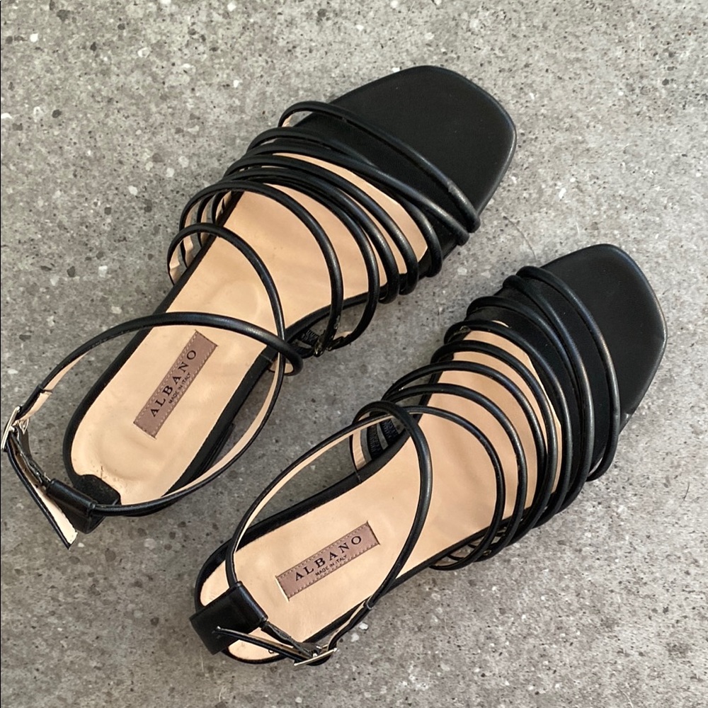 Black leather Strappy Flat Sandals - Made in Italy 🇮🇹